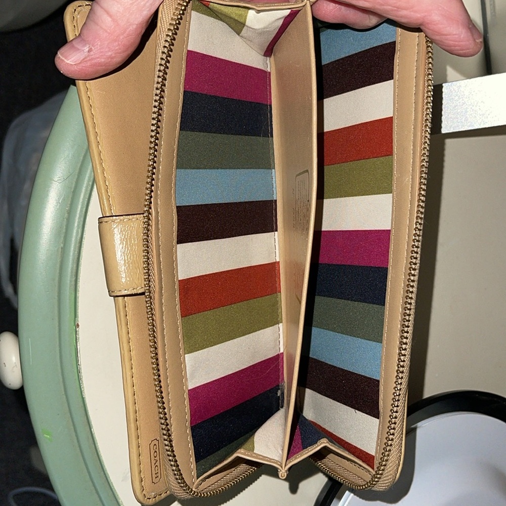 COACH LEGACY EUC canvas and Leather Long wallet. Perfect condition!